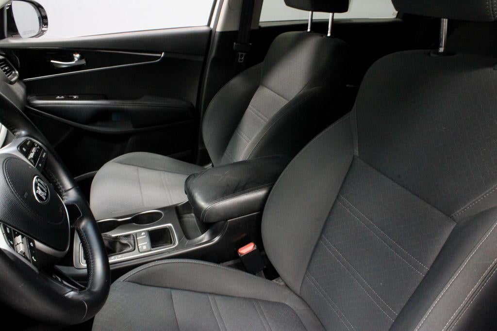 2019 Kia Sorento S V6