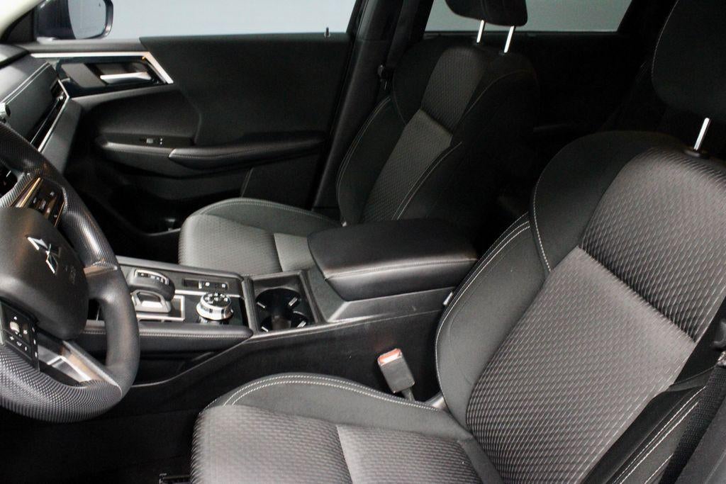2022 Mitsubishi Outlander ES