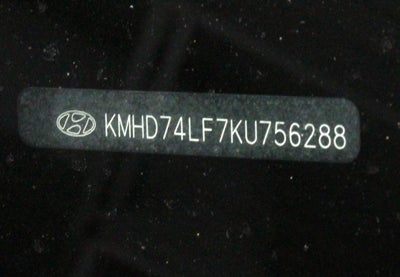 2019 Hyundai ELANTRA SE