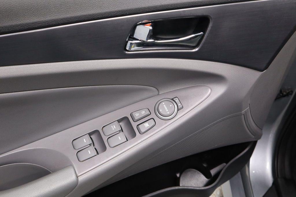 2014 Hyundai SONATA Hybrid Base