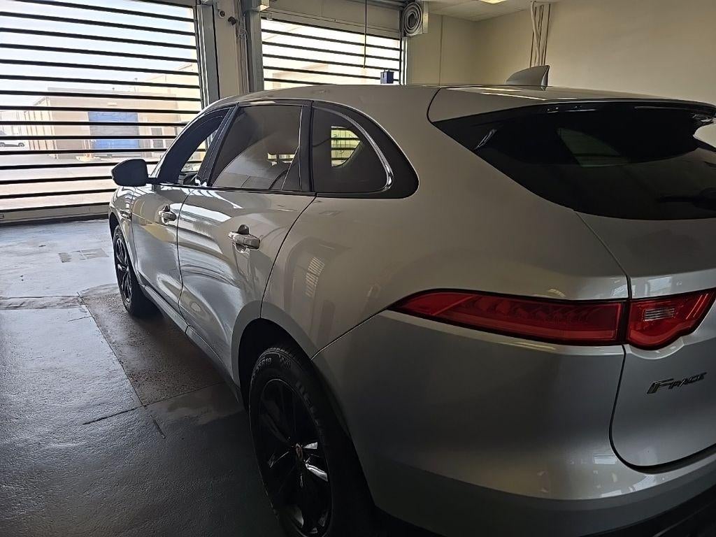 2017 Jaguar F-PACE 35t Premium