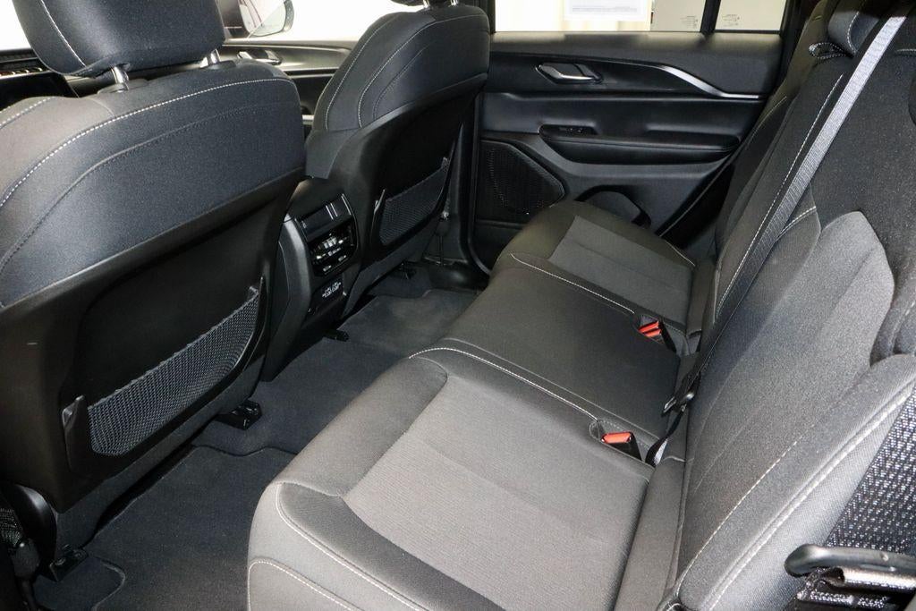 2024 Jeep Grand Cherokee Laredo X 4x4