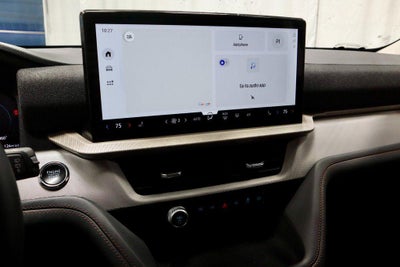 2025 Ford Explorer Active 4WD