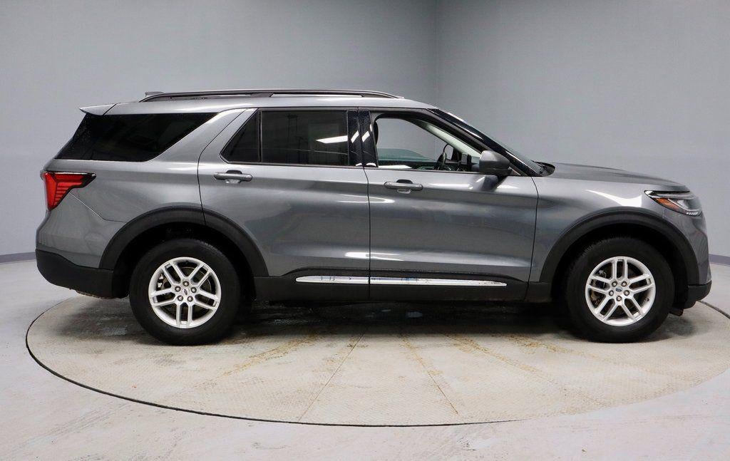 2025 Ford Explorer Active 4WD