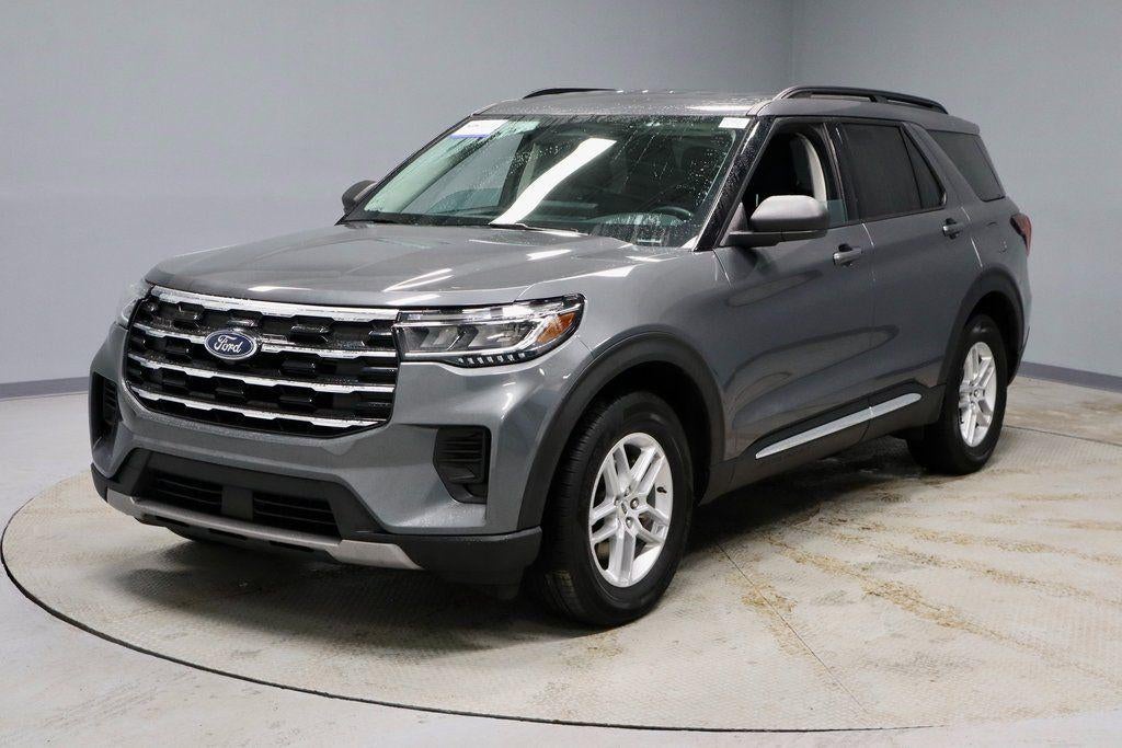 2025 Ford Explorer Active 4WD