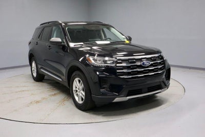 2025 Ford Explorer Active 4WD