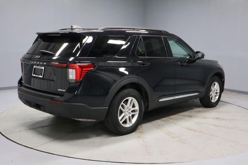 2025 Ford Explorer Active 4WD