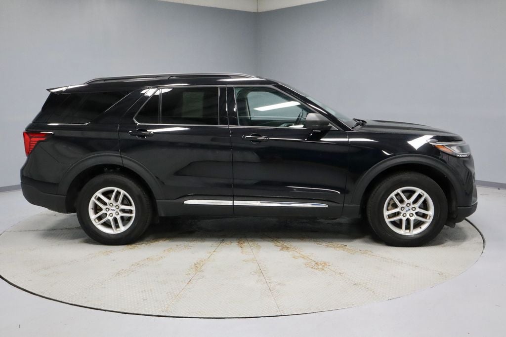 2025 Ford Explorer Active 4WD