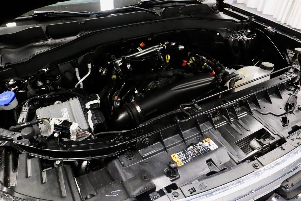 2025 Ford Explorer Active 4WD