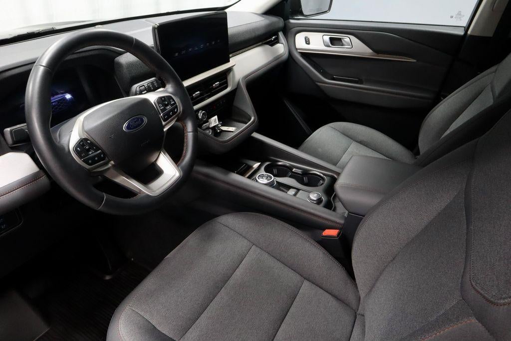 2025 Ford Explorer Active 4WD