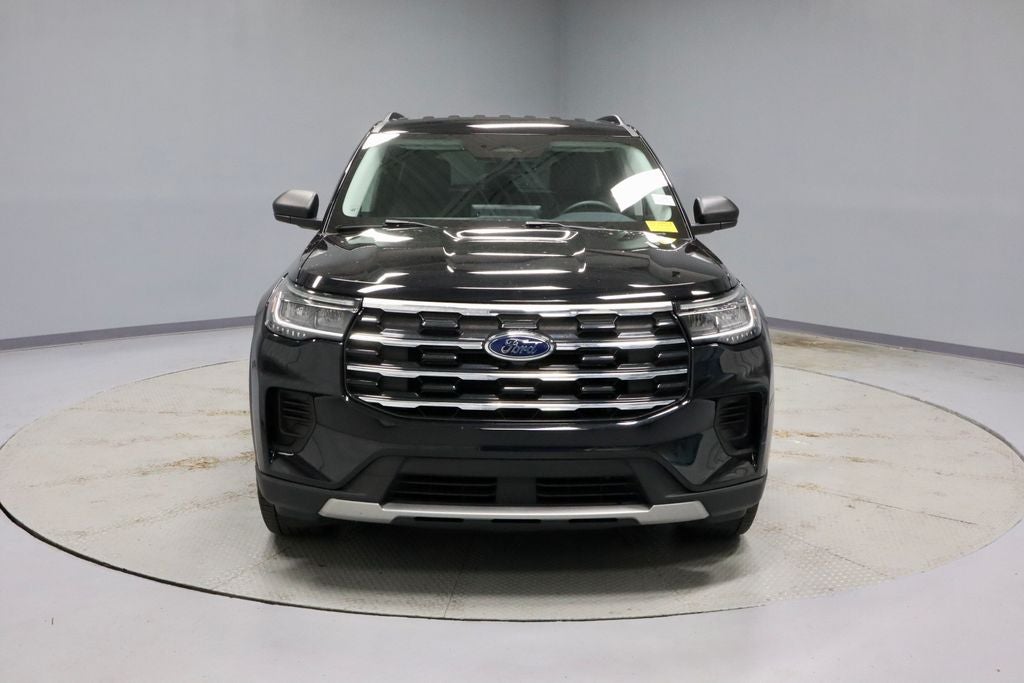 2025 Ford Explorer Active 4WD