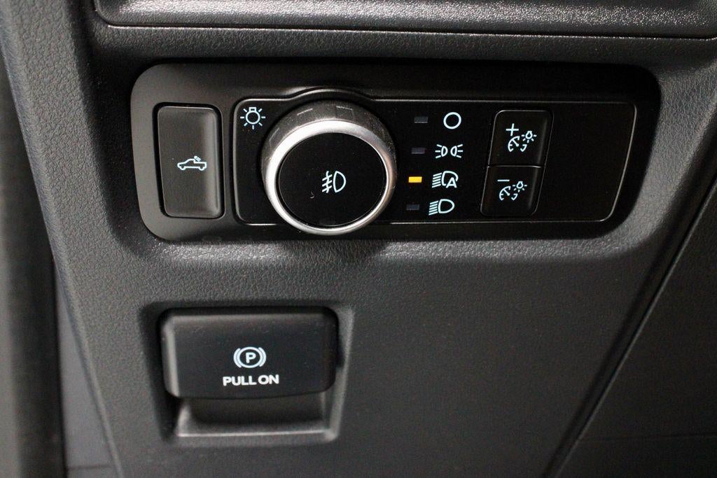 2023 Ford F-150 XL 4WD SuperCrew 5.5' Box