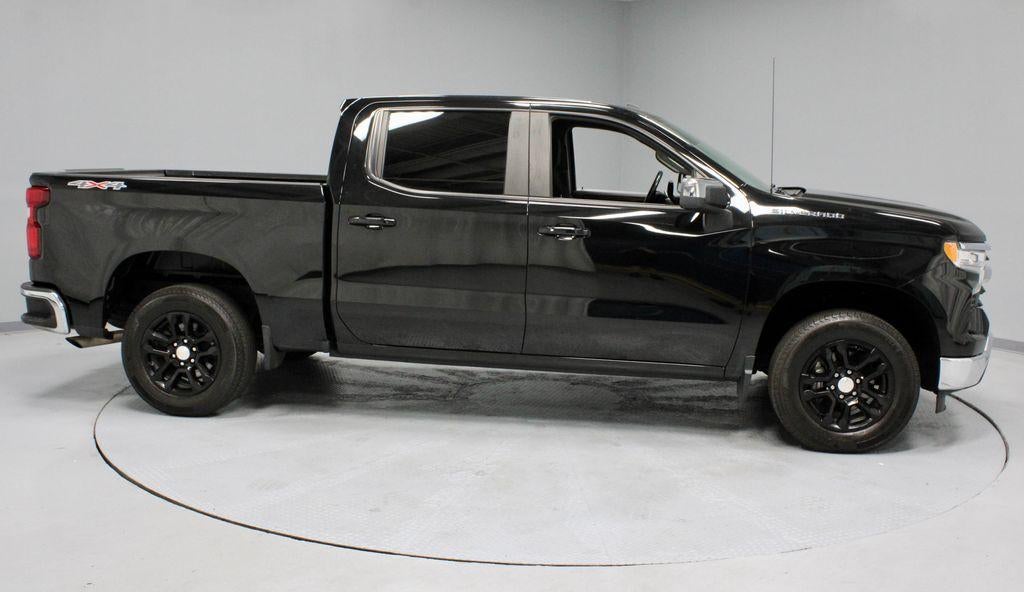 2022 Chevrolet Silverado 1500 Crew Cab Short Box 4-Wheel Drive LT 2FL