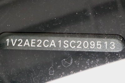 2025 Volkswagen Atlas Cross Sport 2.0T SEL R-Line Black 4MOTION