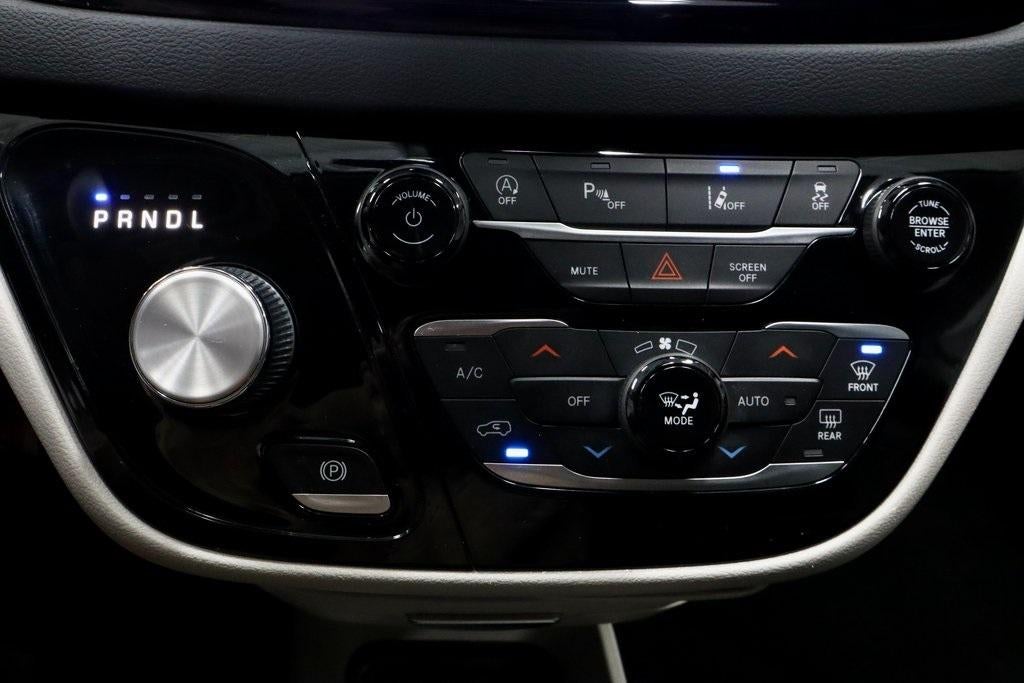 2023 Chrysler Pacifica Touring L FWD