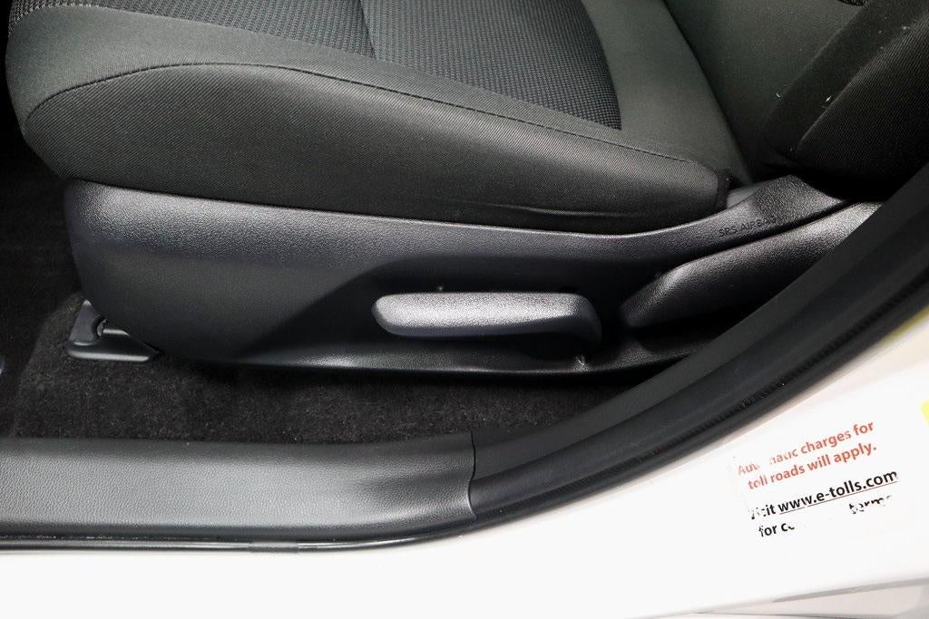 2025 Toyota RAV4 LE AWD (Natl)