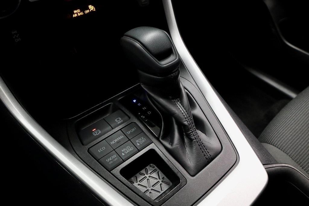 2025 Toyota RAV4 LE AWD (Natl)