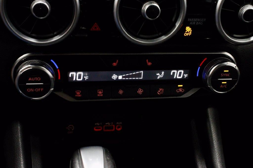 2025 Nissan Sentra SR CVT