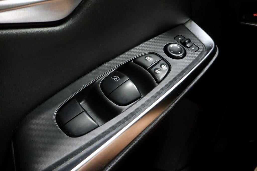 2023 Nissan Sentra SR CVT