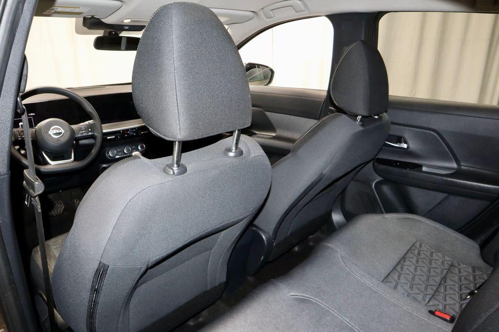 2025 Nissan Kicks SV AWD