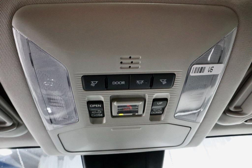 2022 Toyota RAV4 Hybrid XLE AWD (Natl)