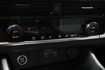 2022 Nissan Rogue AWD SV