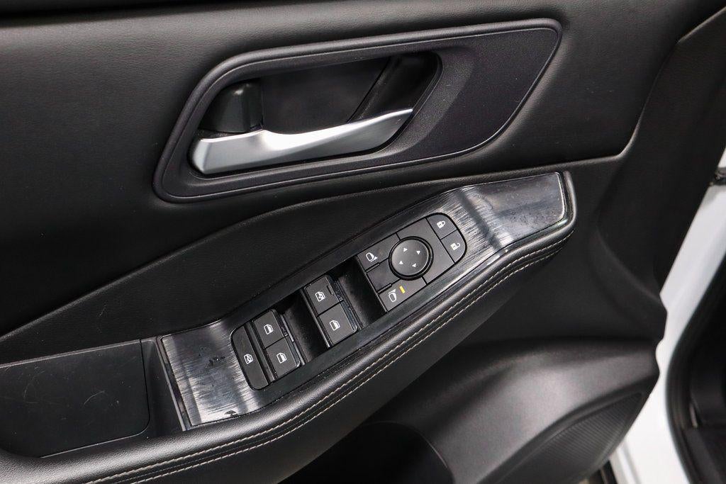 2024 Nissan Rogue AWD SV