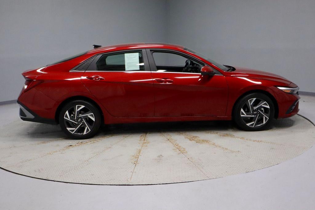 2024 Hyundai ELANTRA SEL IVT