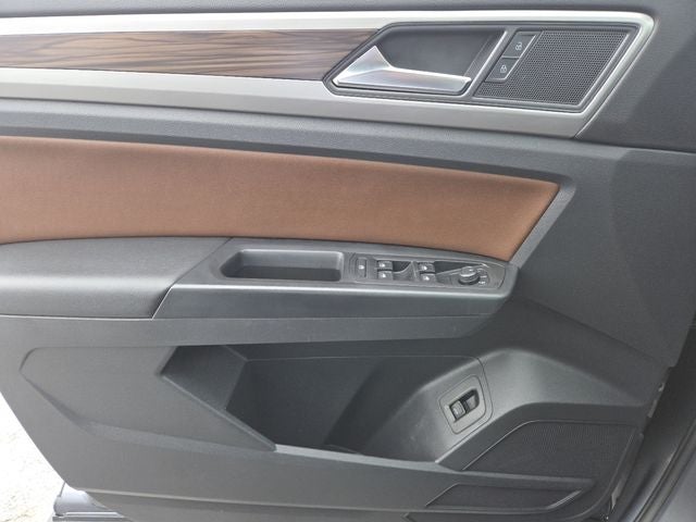 2021 Volkswagen Atlas 3.6L V6 SE w/Technology 4MOTION *Ltd Avail*