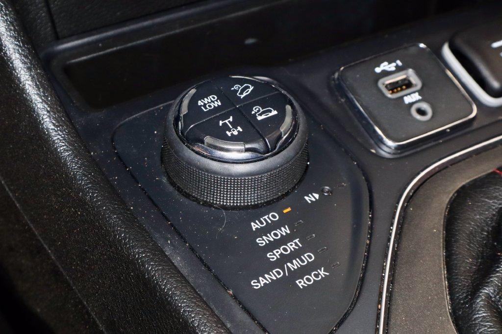 2021 Jeep Cherokee Trailhawk