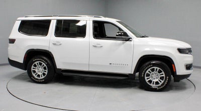 2023 Jeep Wagoneer Base