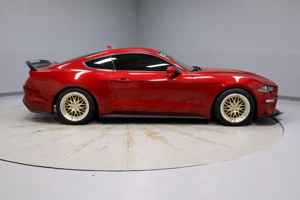 2021 Ford Mustang EcoBoost