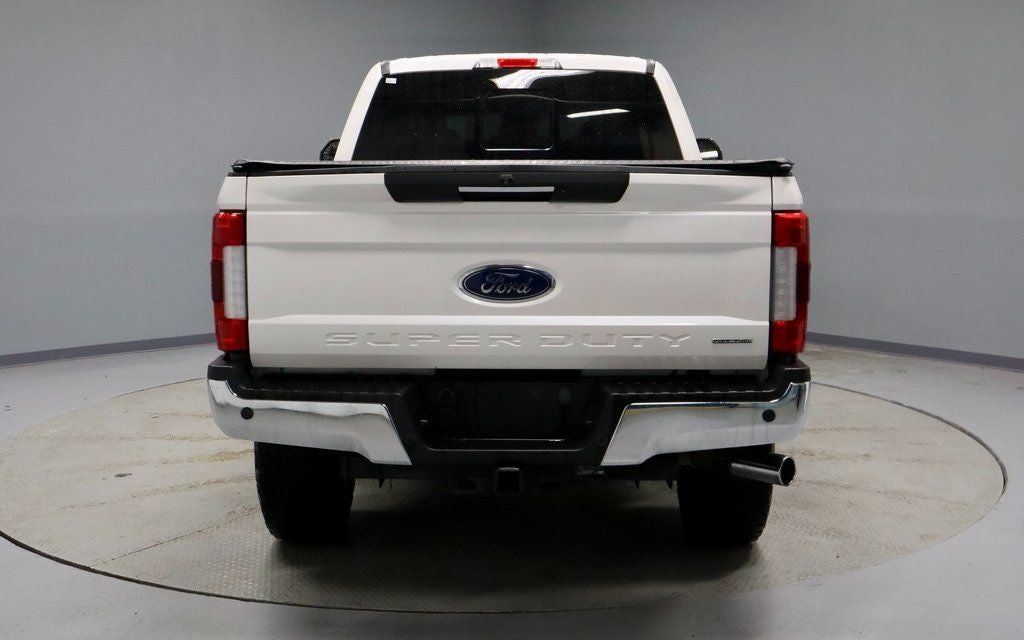 2017 Ford Super Duty F-250 SRW Lariat