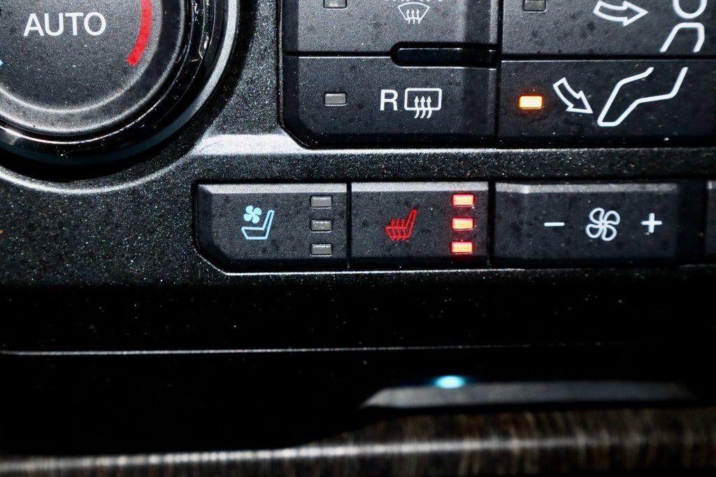 2020 Ford Super Duty F-450 DRW Lariat