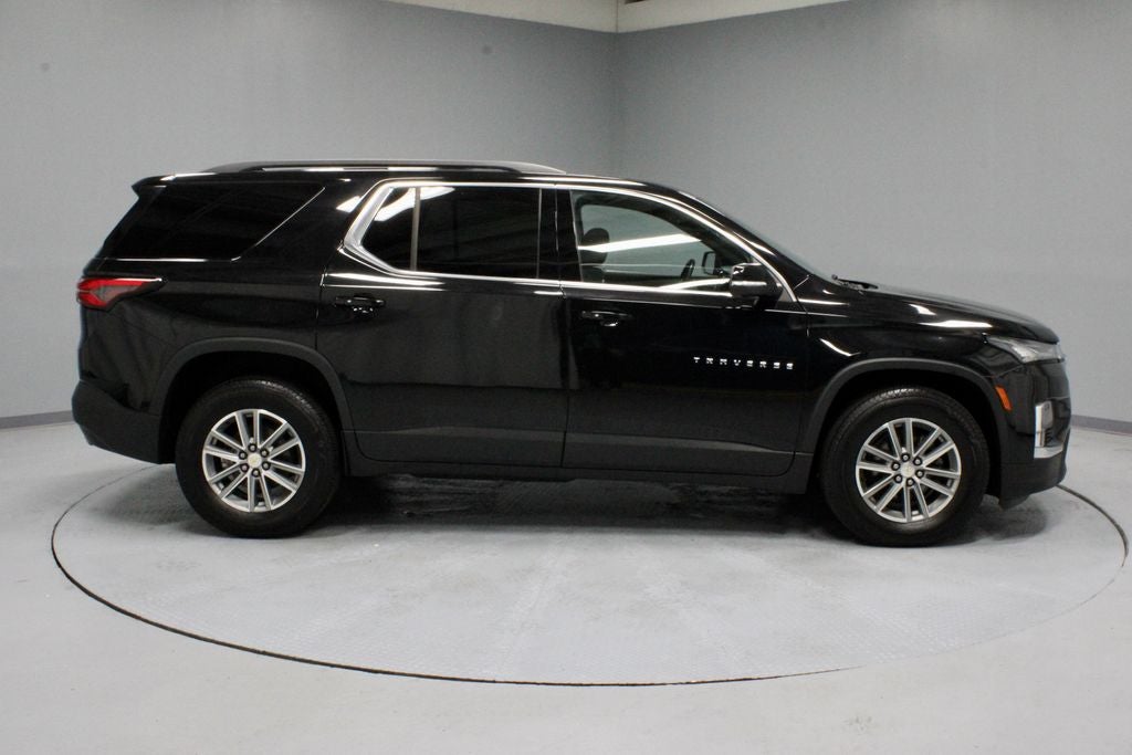 2023 Chevrolet Traverse LT