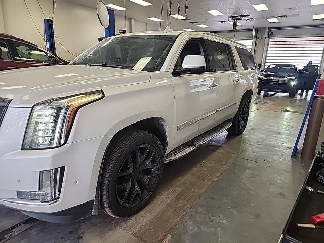 2017 Cadillac Escalade ESV Luxury