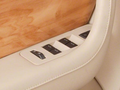 2010 Lincoln MKS Base