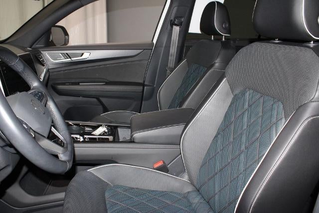 2024 Volkswagen Atlas Cross Sport 2.0T SEL Premium R-Line