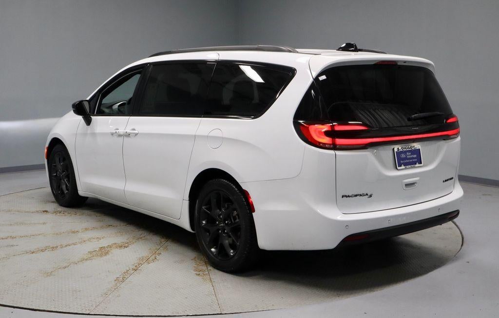 2025 Chrysler Pacifica Limited