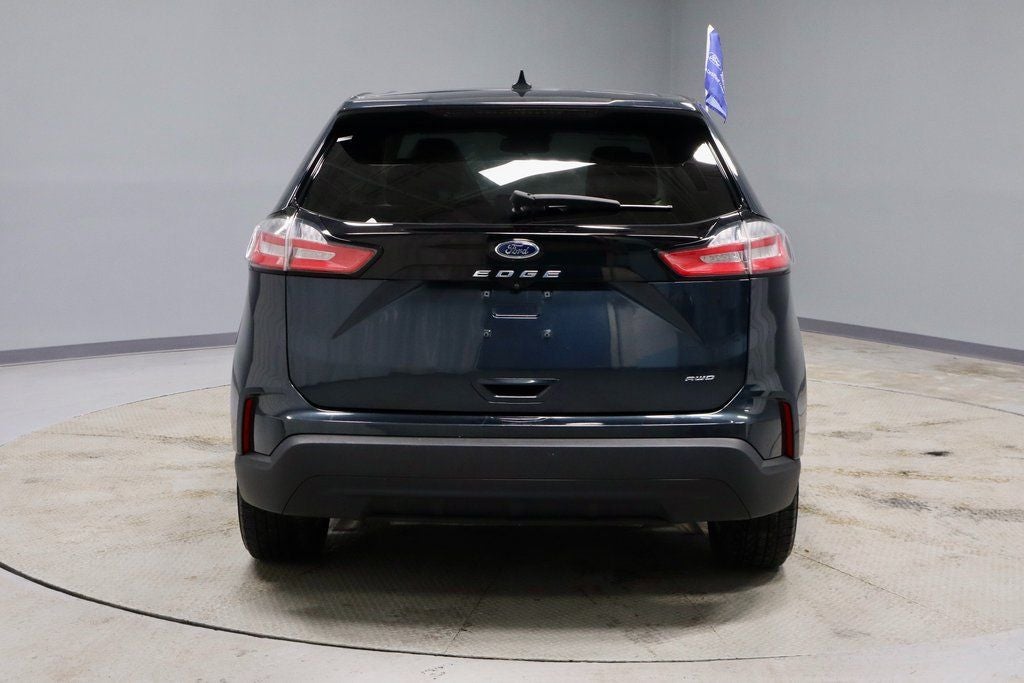 2022 Ford Edge SE