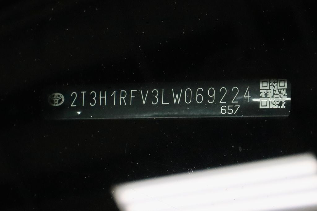 2020 Toyota RAV4 LE