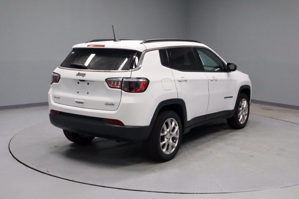 2024 Jeep Compass Latitude Lux