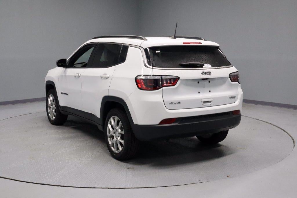 2024 Jeep Compass Latitude Lux