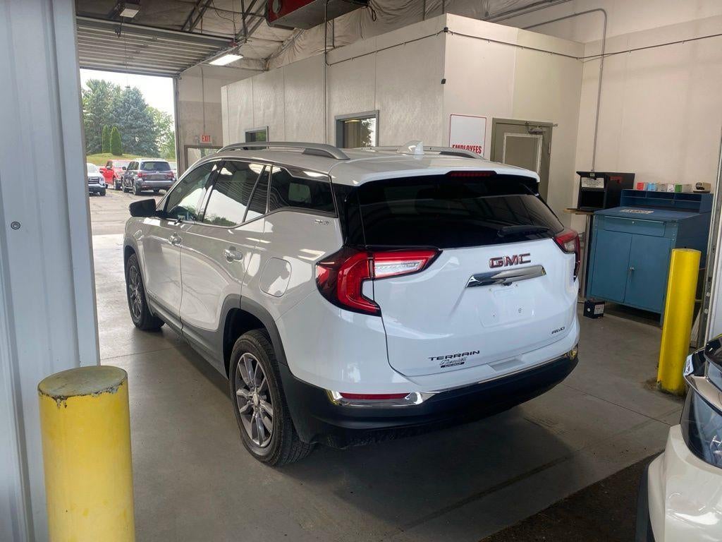 2024 GMC Terrain SLT