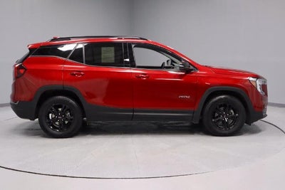 2024 GMC Terrain AT4