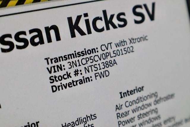 2023 Nissan Kicks SV