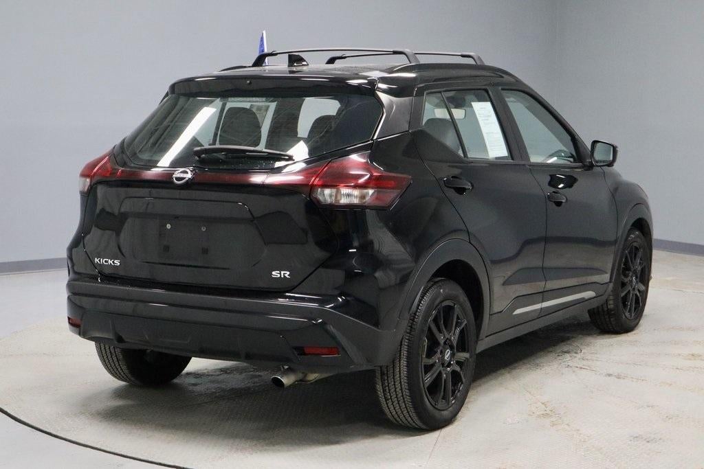 2023 Nissan Kicks SR