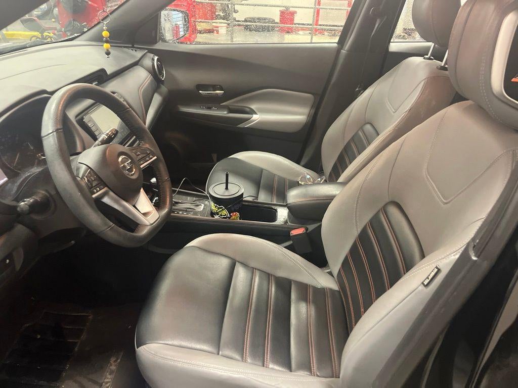 2021 Nissan Kicks SR