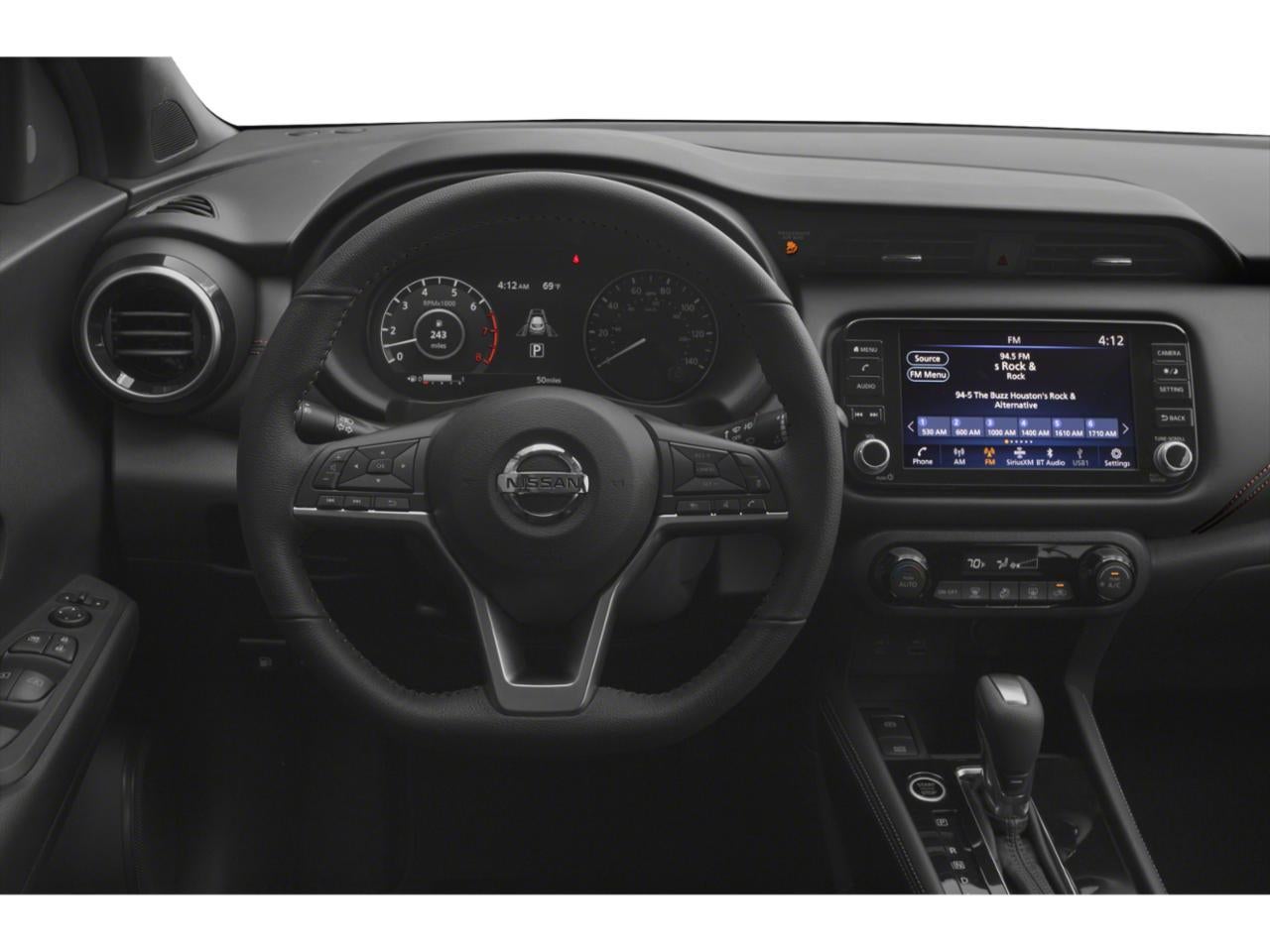 2021 Nissan Kicks SR