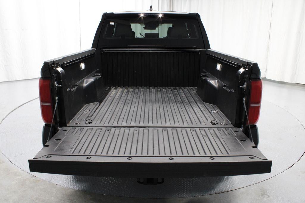 2025 Toyota Tacoma 4WD SR5
